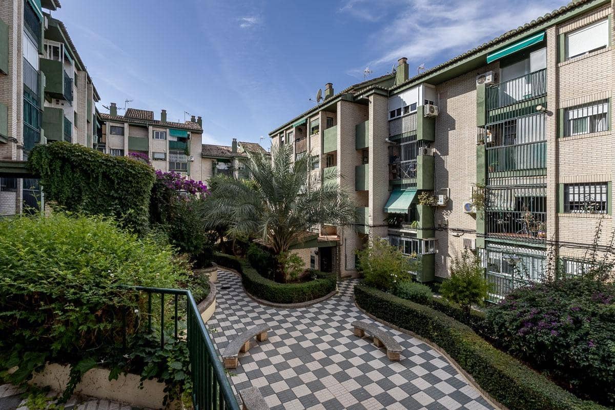 3 quarto Apartamento para venda em Granada cidade com garagem - 115 000 € (Ref: 9349433)