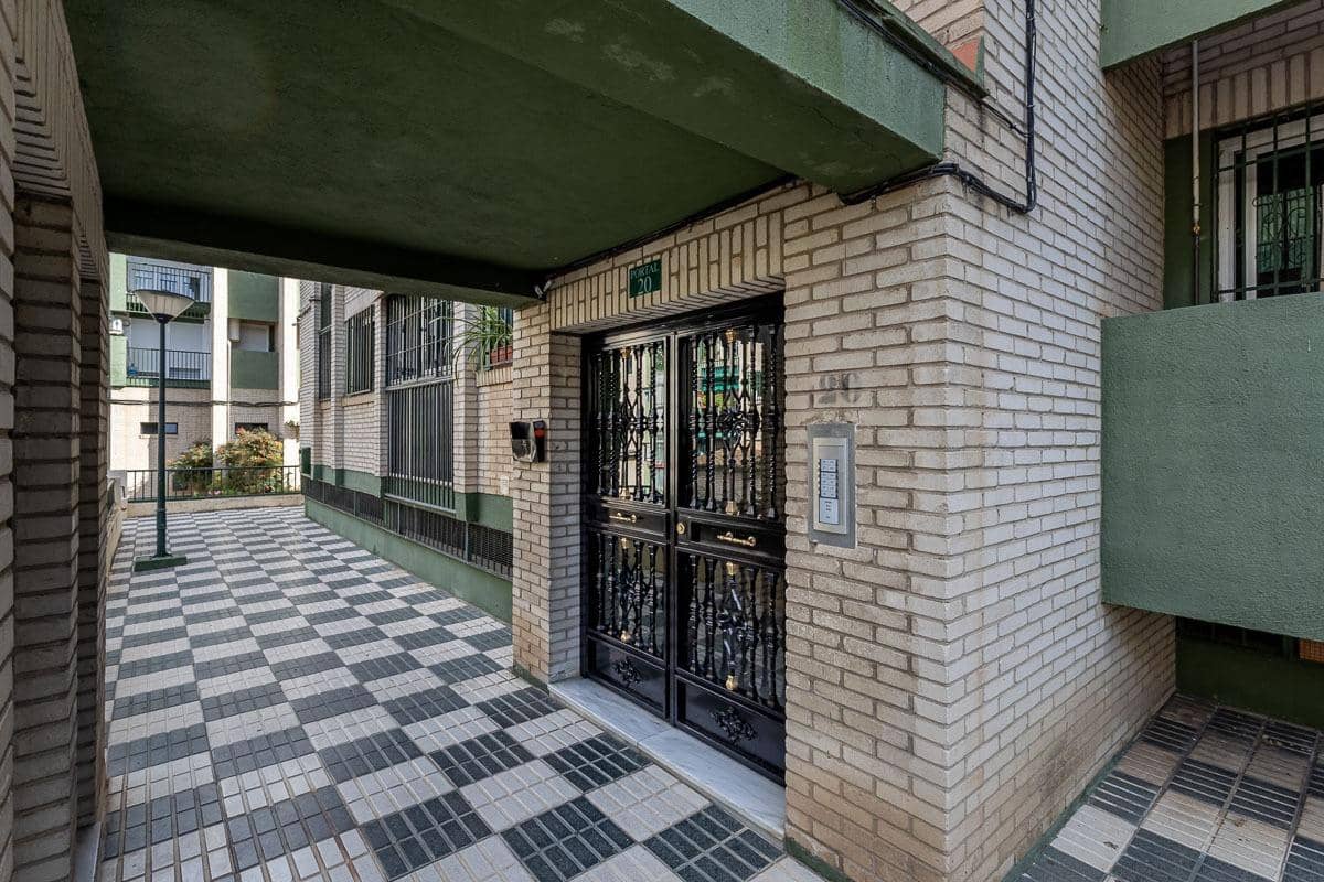 3 quarto Apartamento para venda em Granada cidade com garagem - 115 000 € (Ref: 9349433)