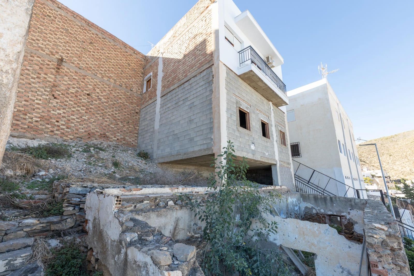 3 Zimmer Villa zu verkaufen in Castell de Ferro - 199.990 € (Ref: 9349434)