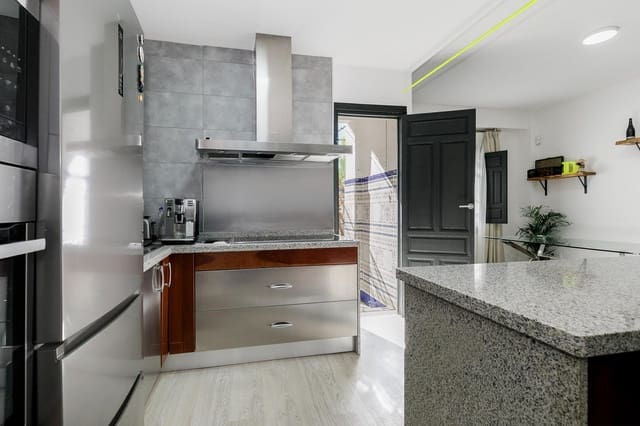 3 soveværelse Rækkehus til salg i Cervantes, Granada by - € 347.000 (Ref: 9353515)