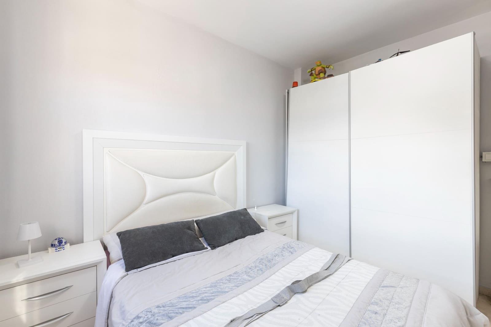 4 soverom Kjedet enebolig til salgs i Las Gabias med svømmebasseng garasje - € 290 000 (Ref: 9353516)