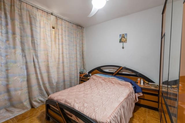 5 soveværelse Byhus til salg i Albuñol - € 99.900 (Ref: 9353527)