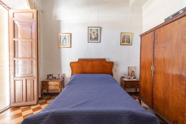 5 soveværelse Byhus til salg i Albuñol - € 99.900 (Ref: 9353527)