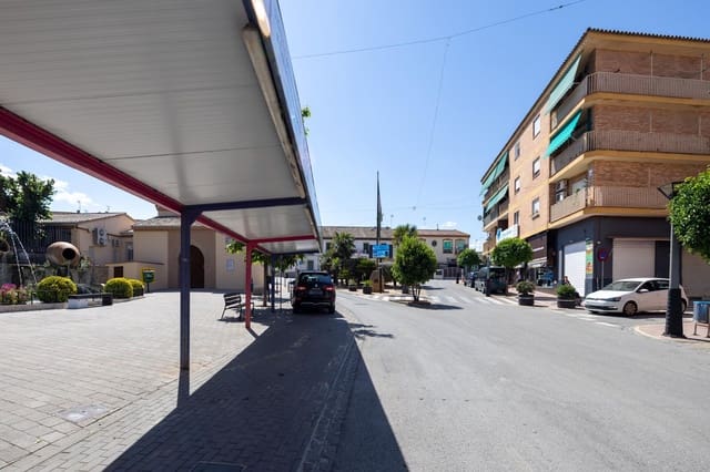 Commercial for sale in Peligros - € 230,000 (Ref: 9356101)