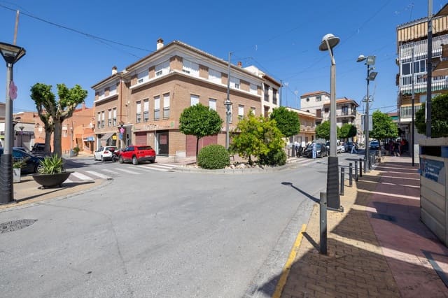 Commercial for sale in Peligros - € 230,000 (Ref: 9356101)
