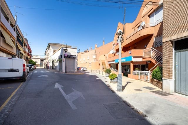 Commercial for sale in Peligros - € 230,000 (Ref: 9356101)