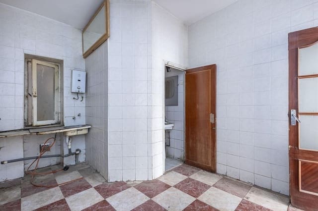 1 bedroom Apartment for sale in Carretera de la Sierra, Granada city - € 98,000 (Ref: 9356102)