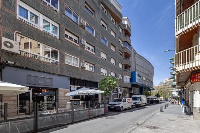 11 soveværelse Lejlighed til salg i Centro, Granada by - € 1.069.000 (Ref: 9356103)