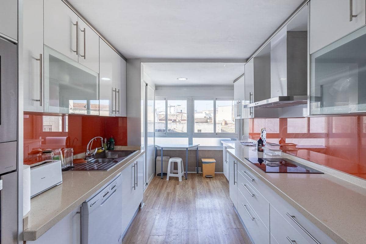 11 sypialnia Apartament na sprzedaż w Miasto Grenada - 1 069 000 € (Ref: 9356103)