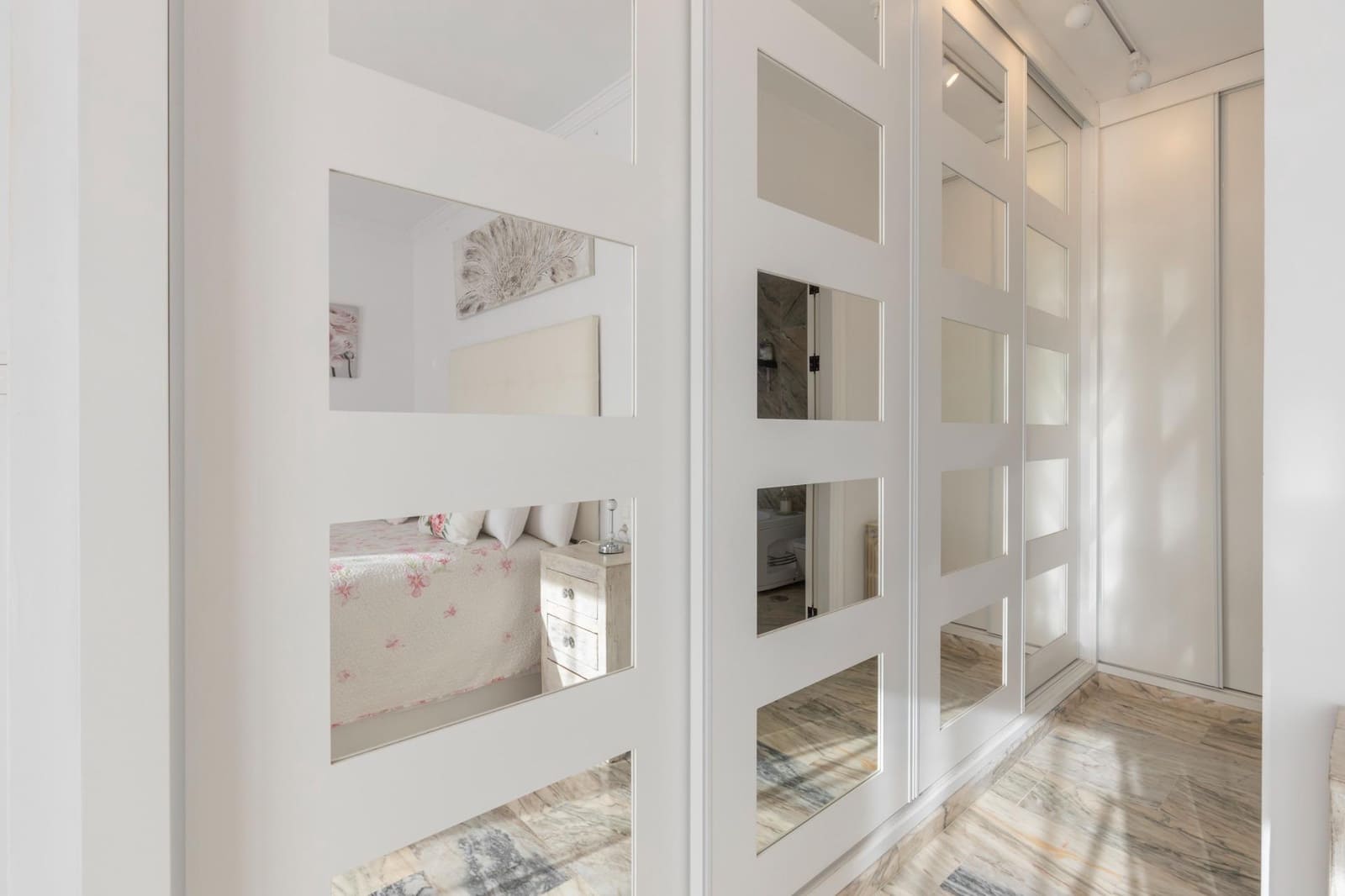 5 soveværelse Villa til salg i Gojar med swimmingpool garage - € 560.000 (Ref: 9356105)