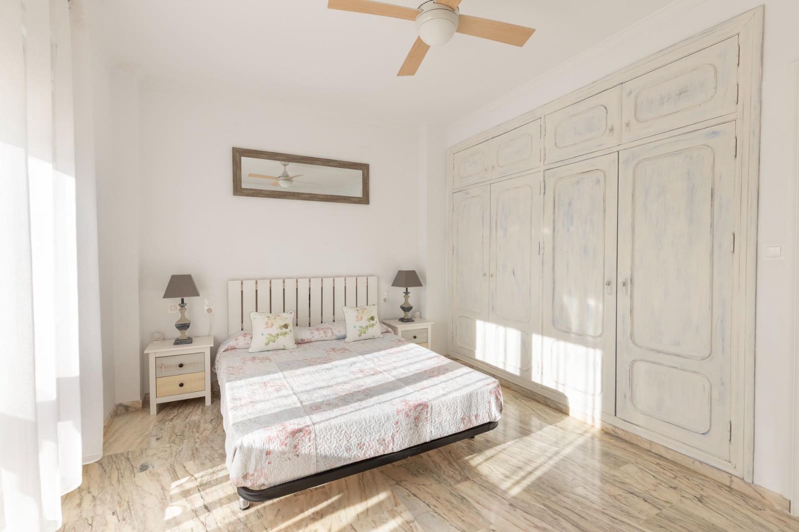 5 soveværelse Villa til salg i Gojar med swimmingpool garage - € 560.000 (Ref: 9356105)