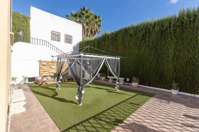 5 soveværelse Villa til salg i Gójar med swimmingpool garage - € 560.000 (Ref: 9356105)