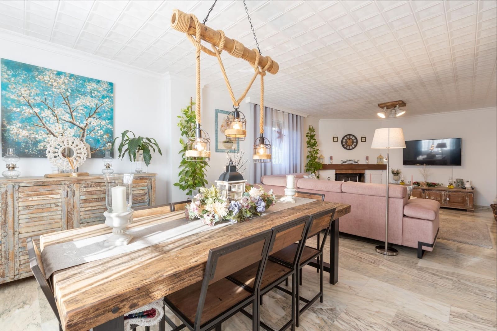 5 soveværelse Villa til salg i Gojar med swimmingpool garage - € 560.000 (Ref: 9356105)