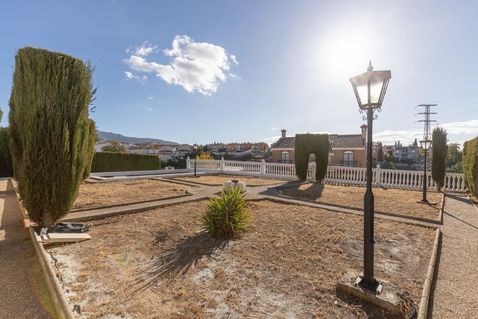 5 soveværelse Villa til salg i Gojar med swimmingpool garage - € 560.000 (Ref: 9356105)