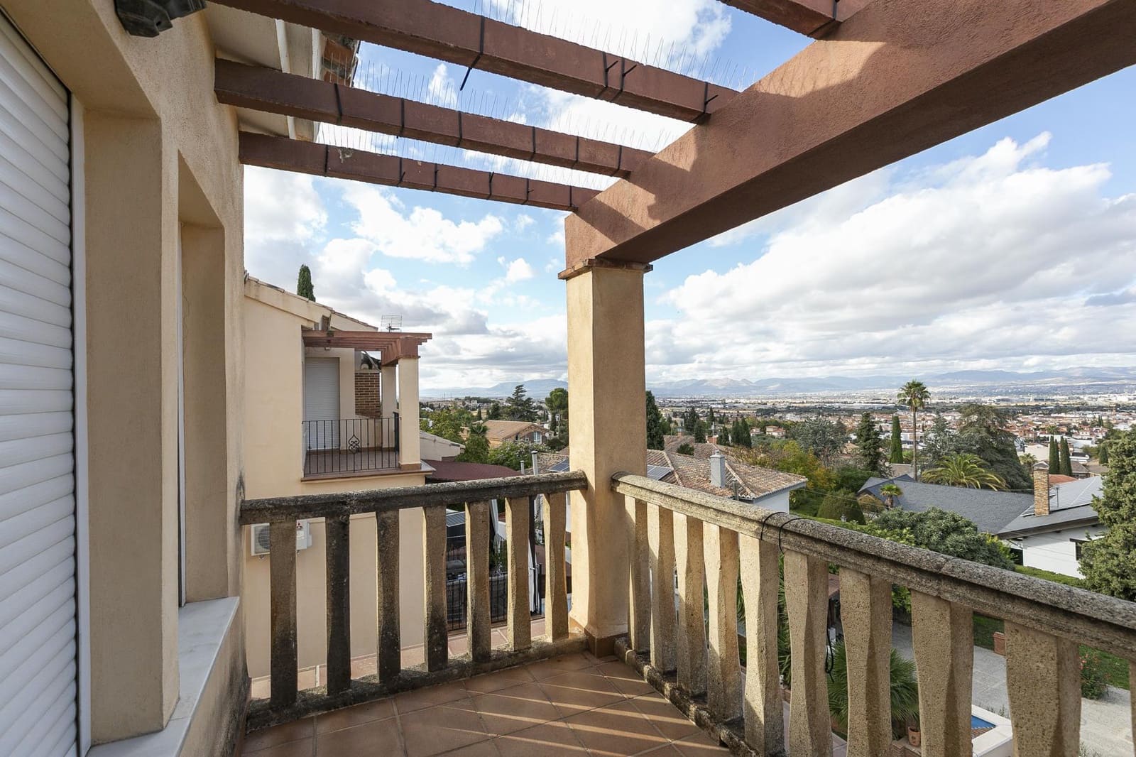 3 bedroom Semi-detached Villa for sale in Gojar with pool garage - € 415,000 (Ref: 9359474)