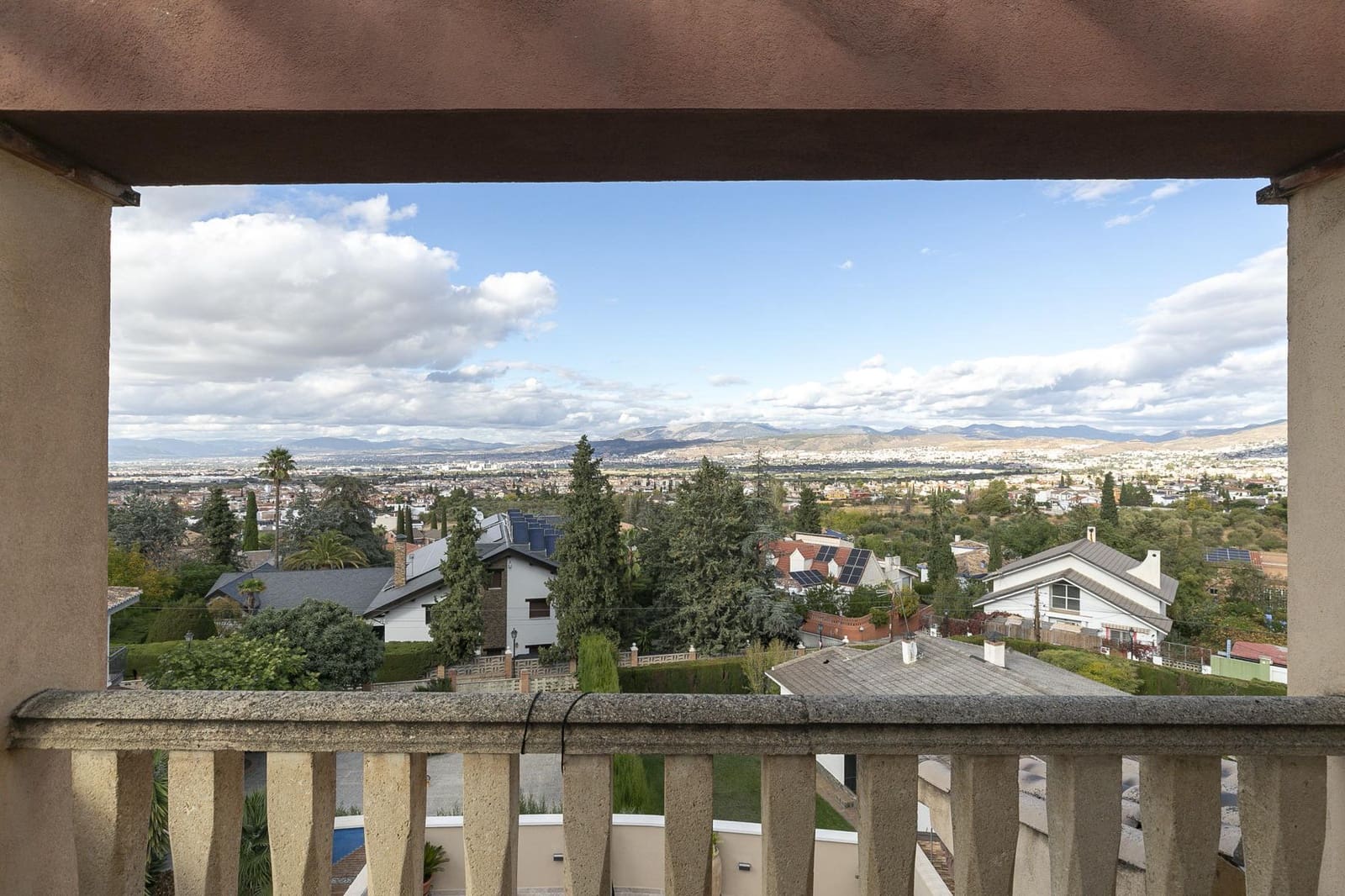 3 bedroom Semi-detached Villa for sale in Gojar with pool garage - € 415,000 (Ref: 9359474)