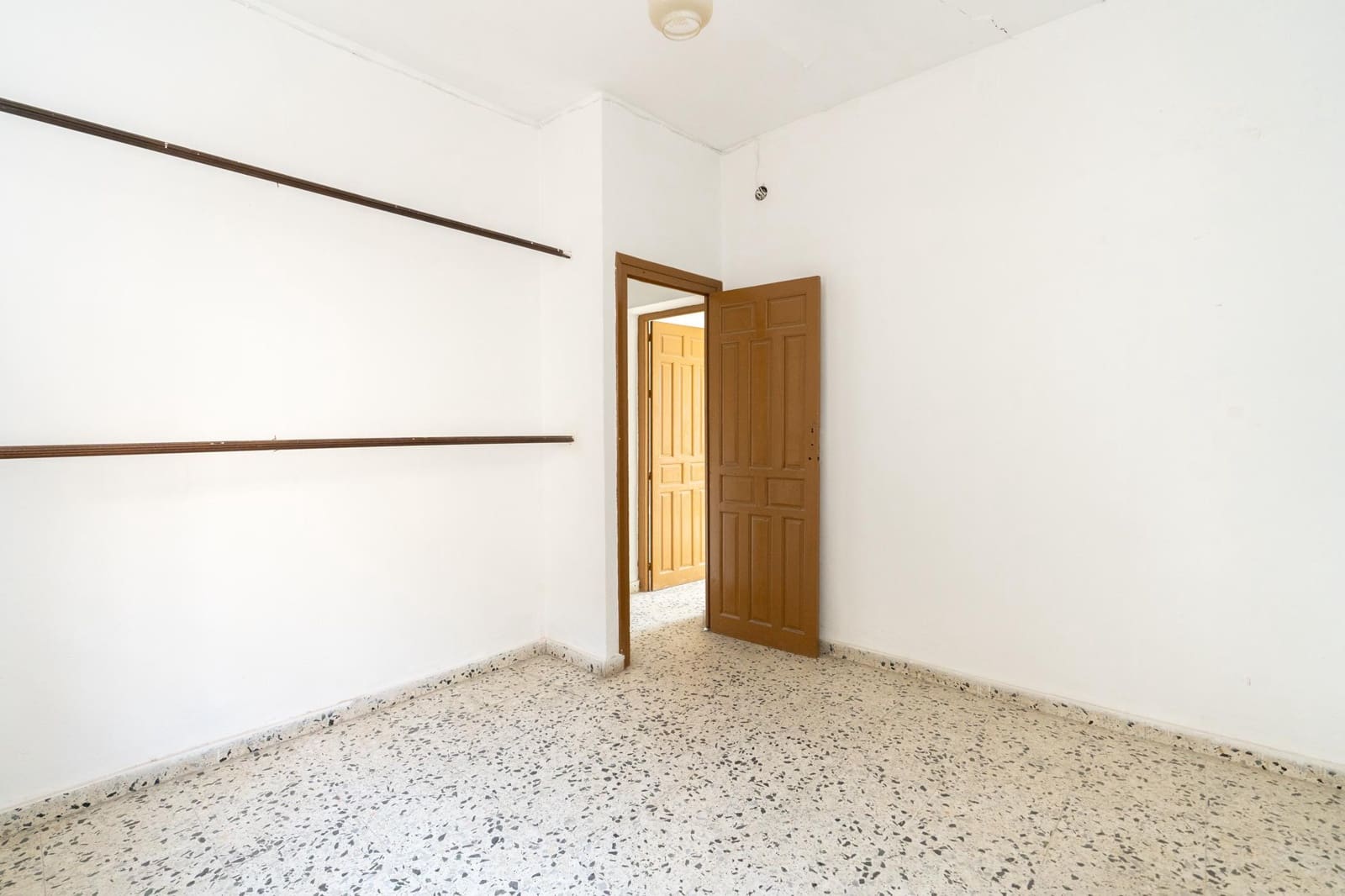 6 soveværelse Rækkehus til salg i Motril - € 155.000 (Ref: 9359475)