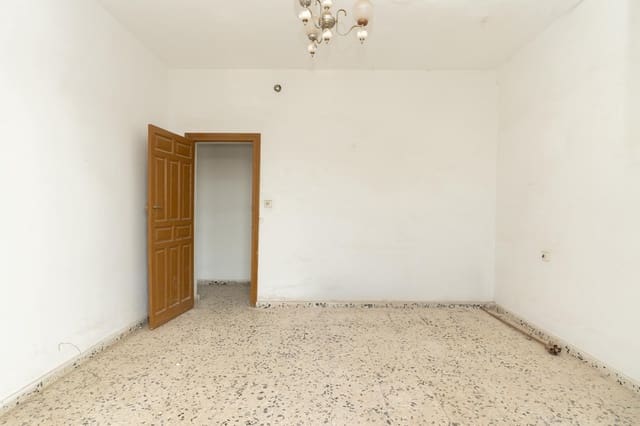 6 soveværelse Rækkehus til salg i Motril - € 155.000 (Ref: 9359475)