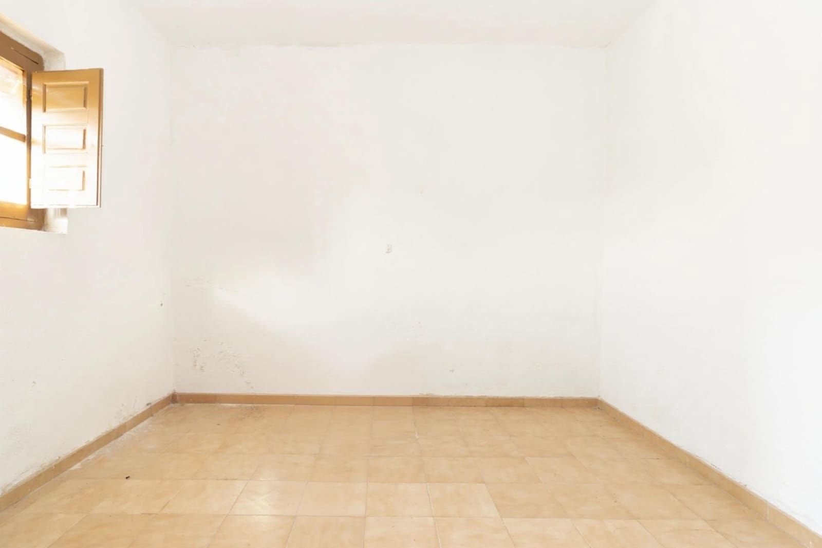 6 soveværelse Rækkehus til salg i Motril - € 155.000 (Ref: 9359475)