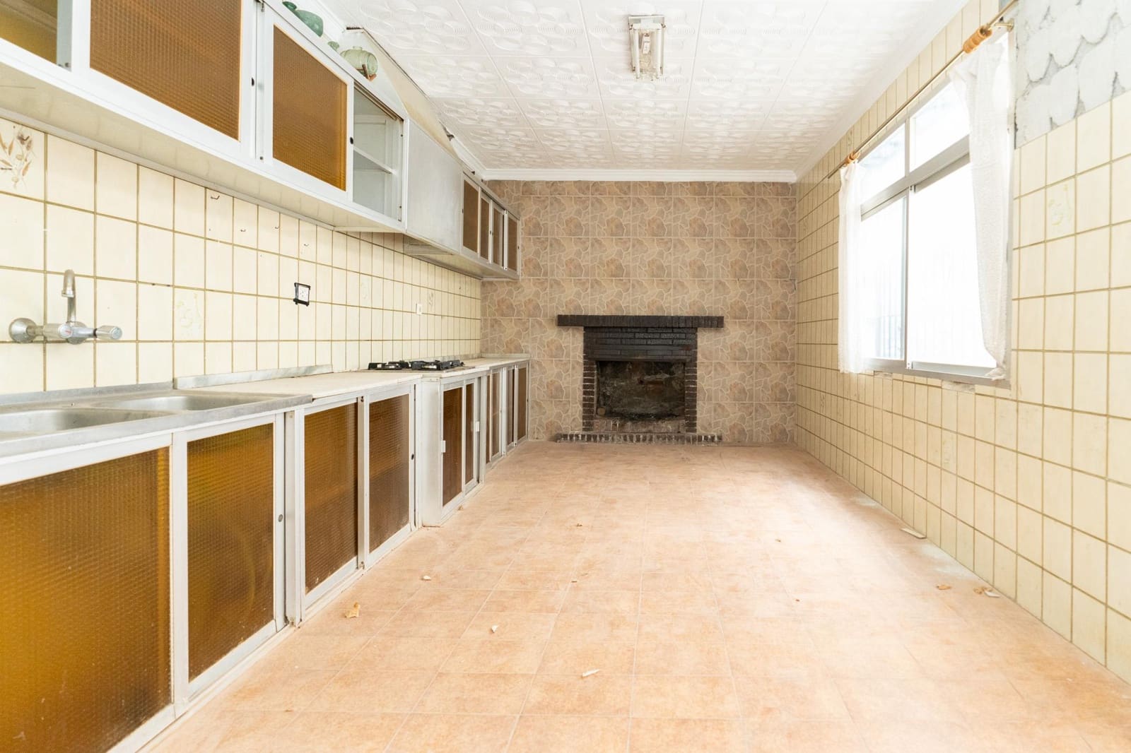 6 soveværelse Rækkehus til salg i Motril - € 155.000 (Ref: 9359475)