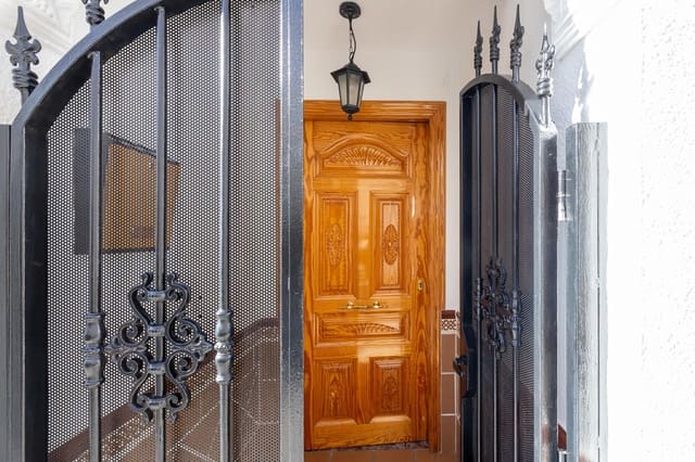 3 slaapkamer Rijtjeshuis te koop in Lecrín - € 134.900 (Ref: 9359476)