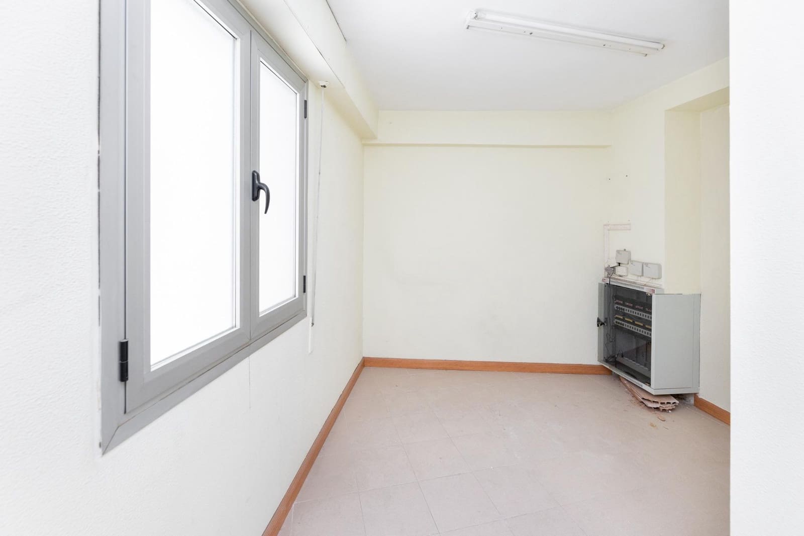 Kontor til leje i Granada by - € 2.200 (Ref: 9367415)