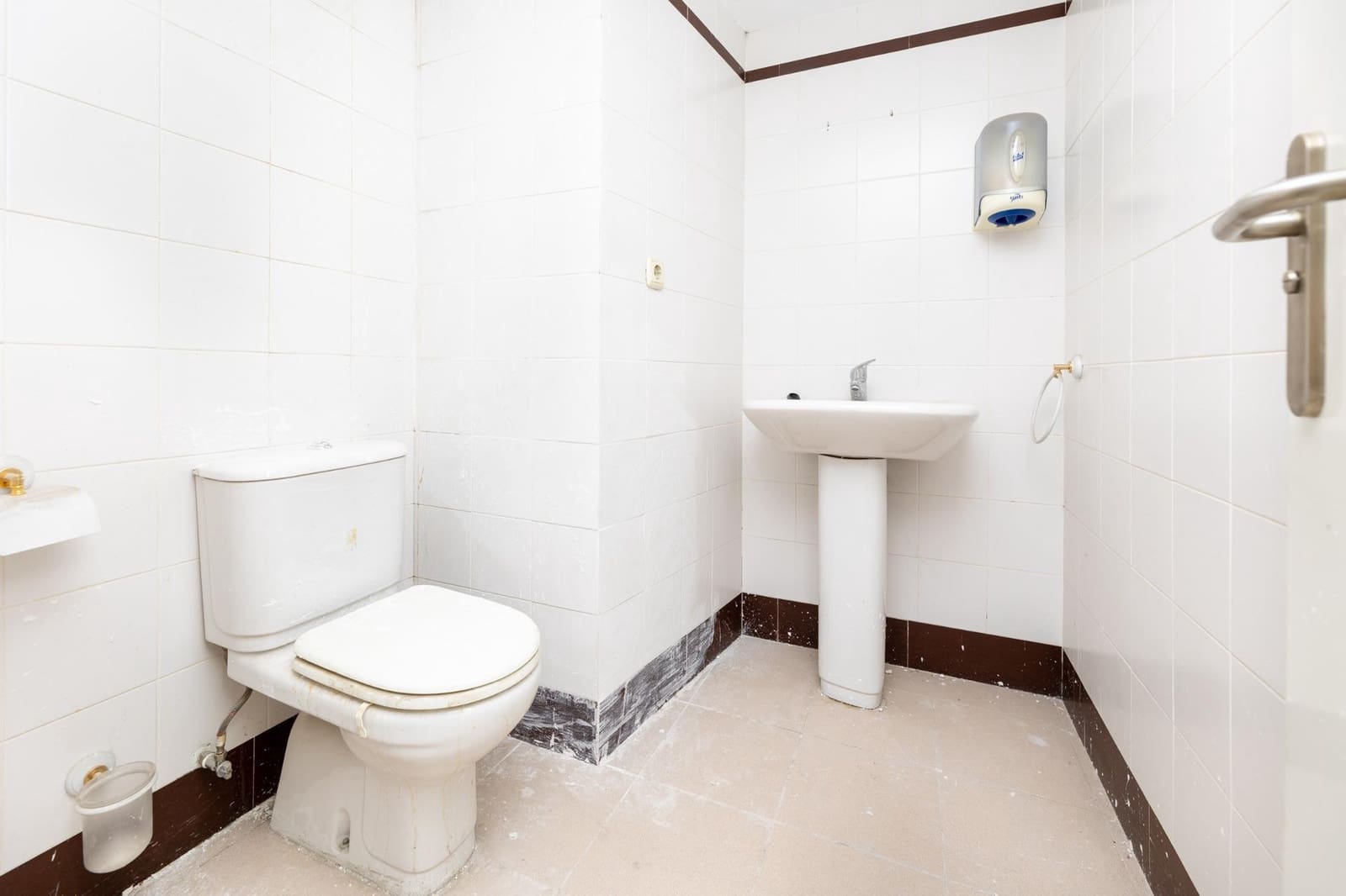 Kontor til leje i Granada by - € 2.200 (Ref: 9367415)