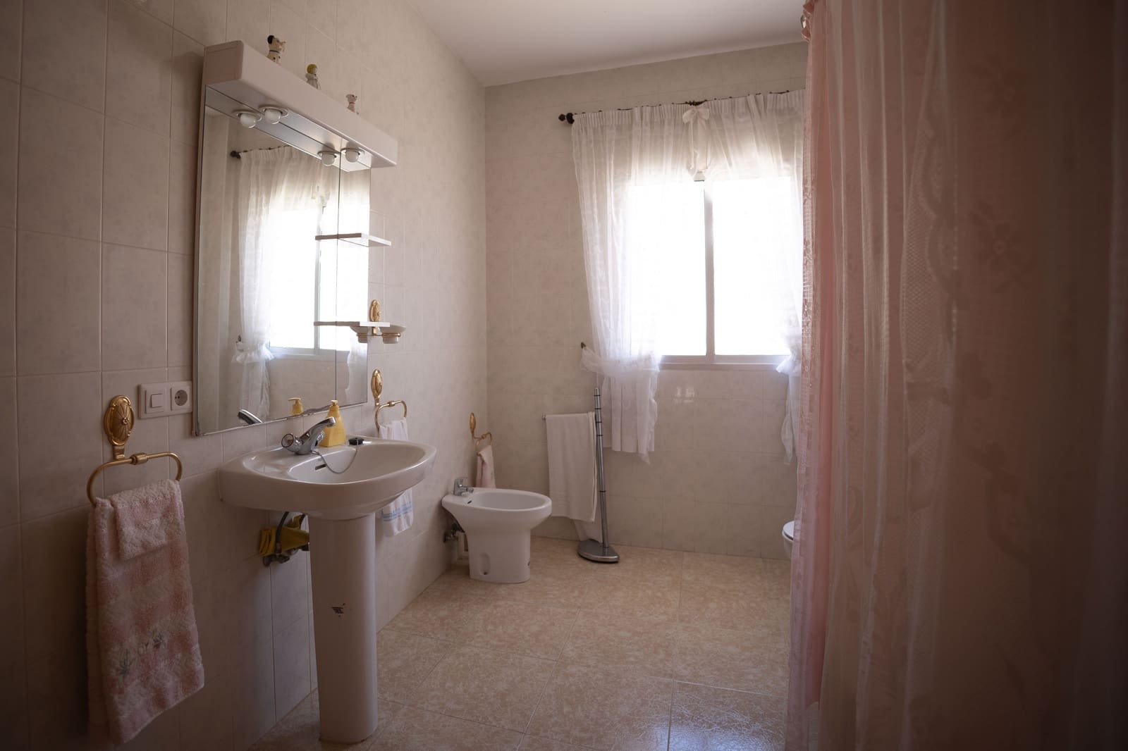 5 bedroom Terraced Villa for sale in Villanueva del Trabuco - € 225,000 (Ref: 9373675)