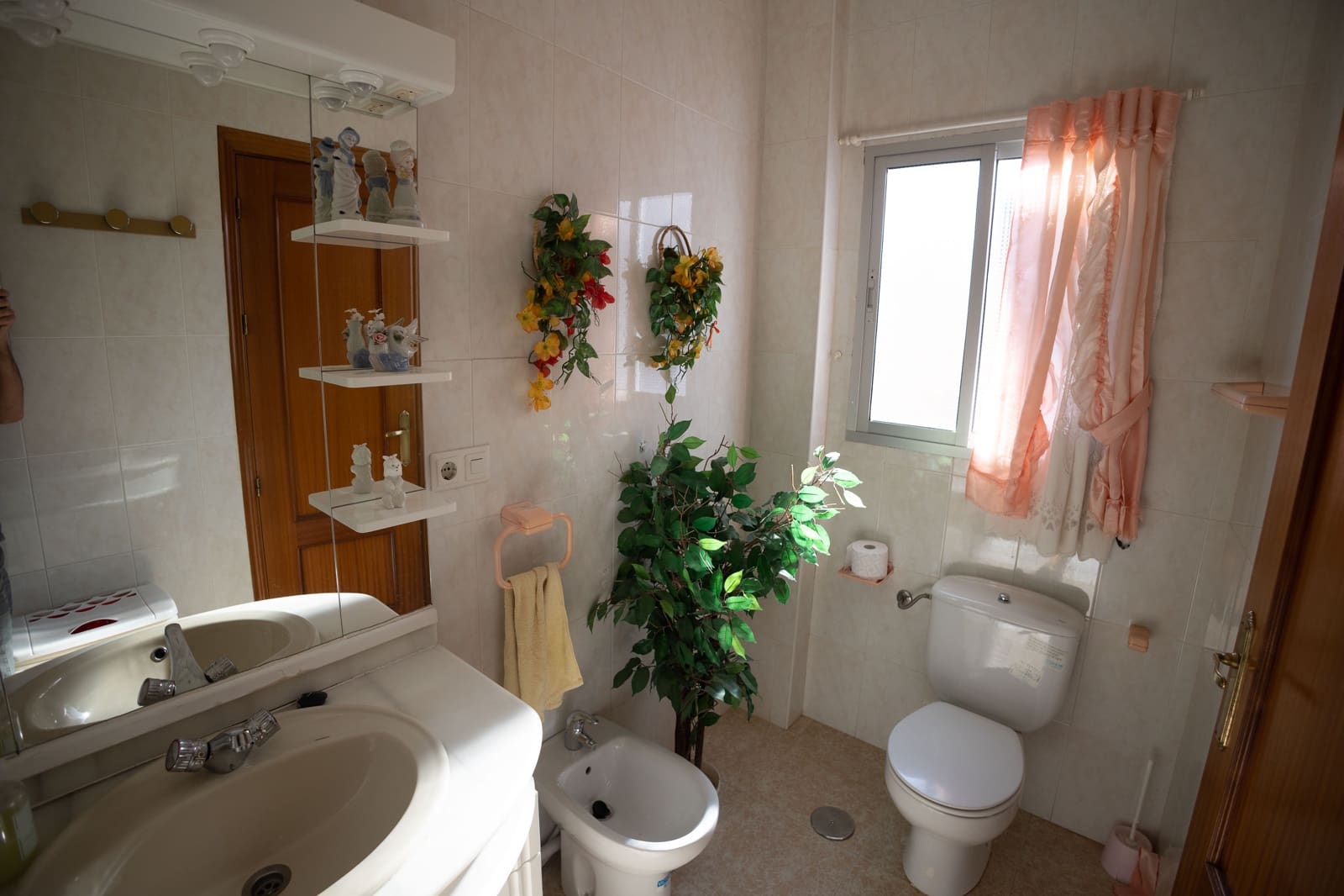 5 bedroom Terraced Villa for sale in Villanueva del Trabuco - € 225,000 (Ref: 9373675)