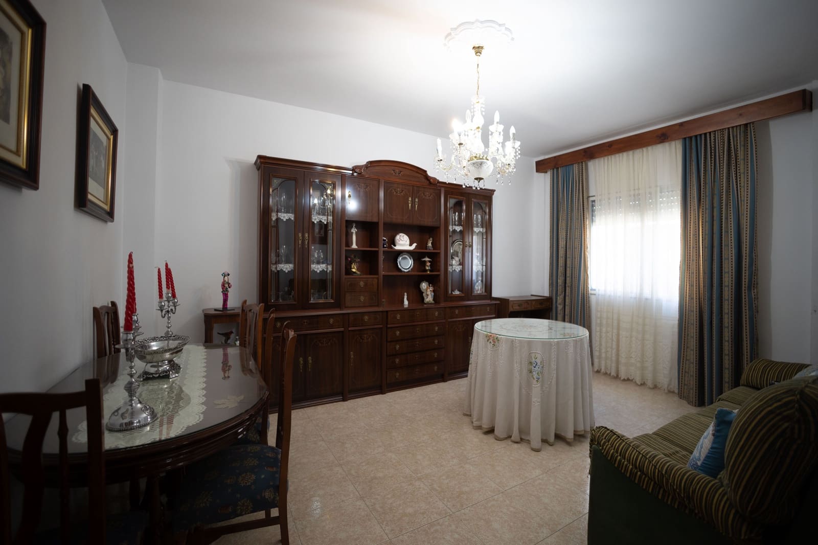 5 bedroom Terraced Villa for sale in Villanueva del Trabuco - € 225,000 (Ref: 9373675)