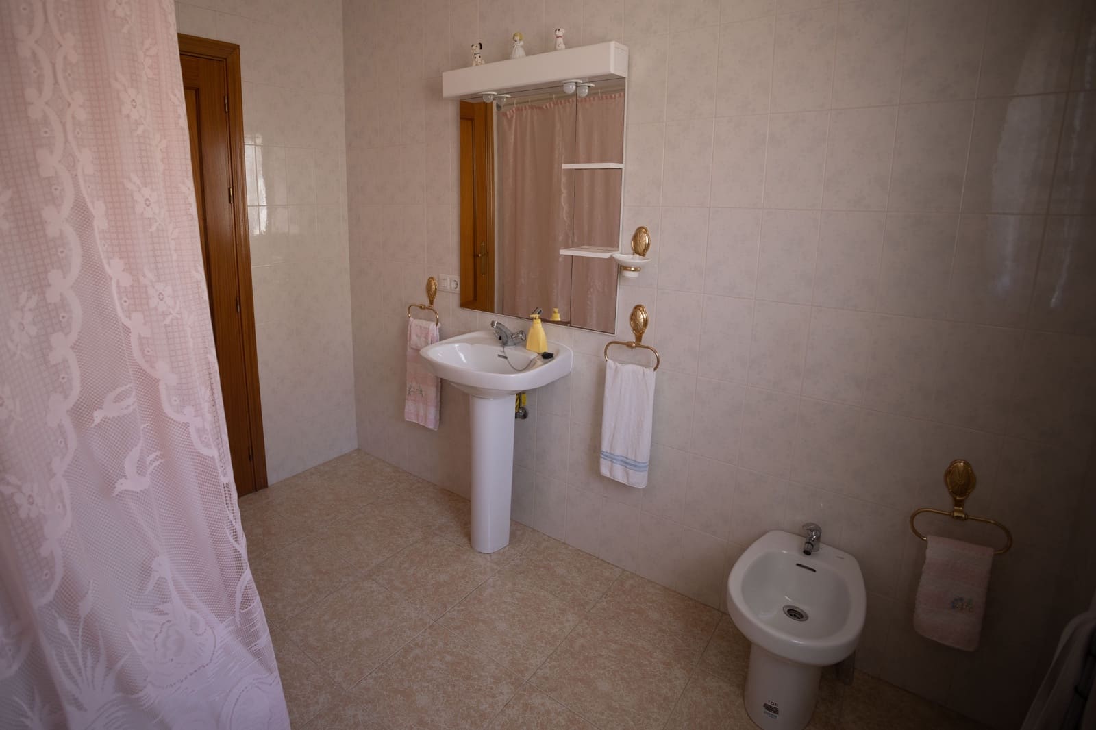 5 bedroom Terraced Villa for sale in Villanueva del Trabuco - € 225,000 (Ref: 9373675)