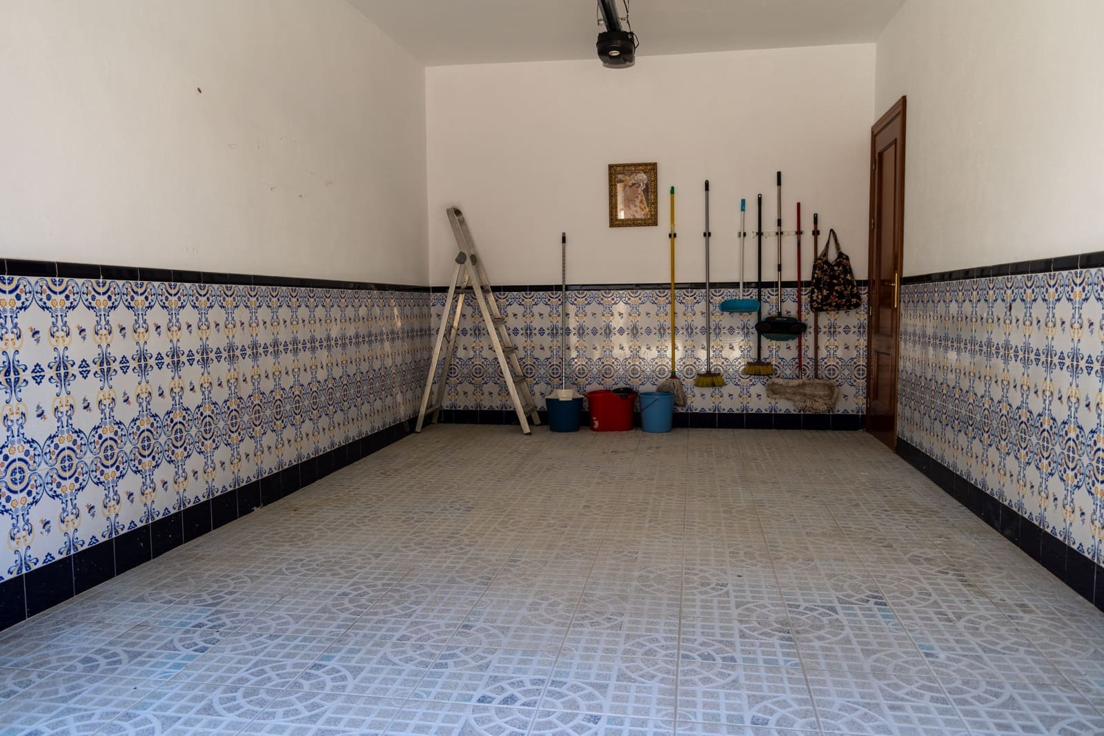 5 bedroom Terraced Villa for sale in Villanueva del Trabuco - € 225,000 (Ref: 9373675)