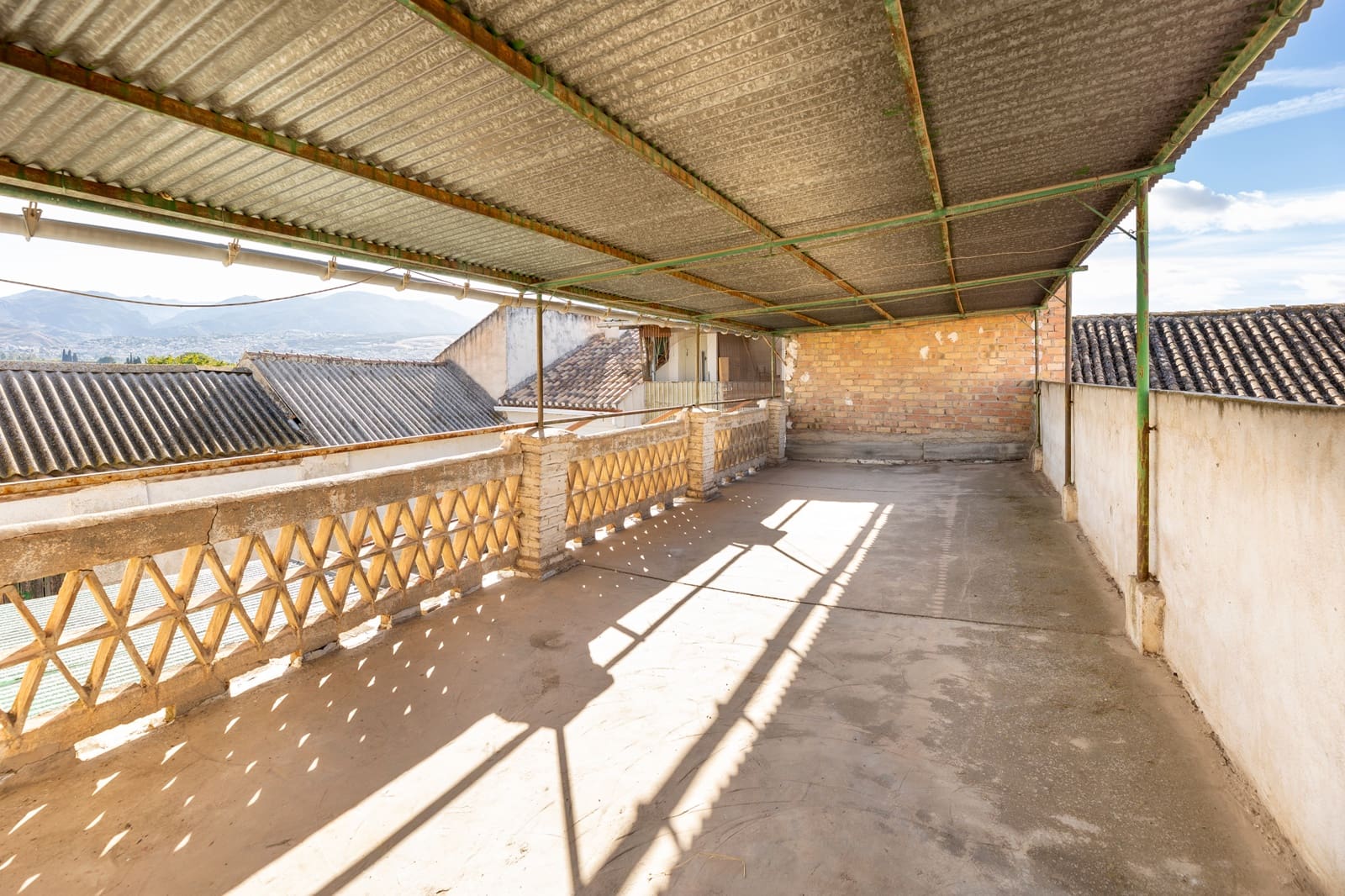 4 soverom Finca/Herregård til salgs i Granada by - € 149 000 (Ref: 9379287)