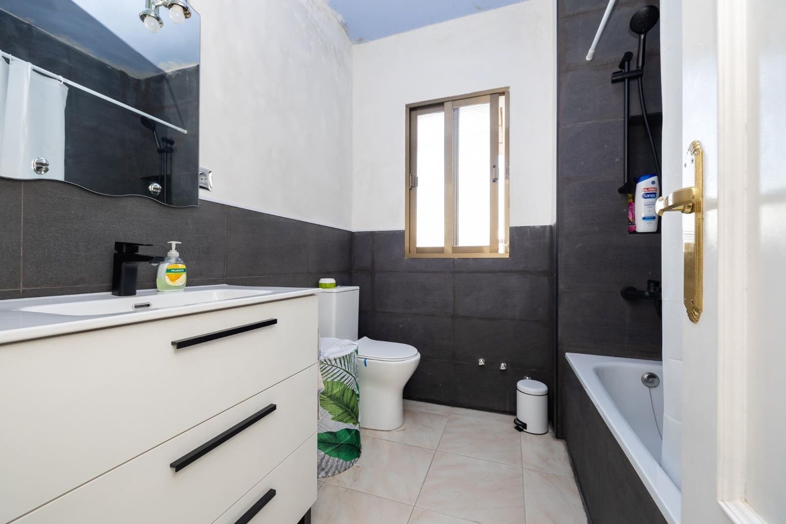 1 soveværelse Penthouse til salg i Armilla - € 165.000 (Ref: 9388371)