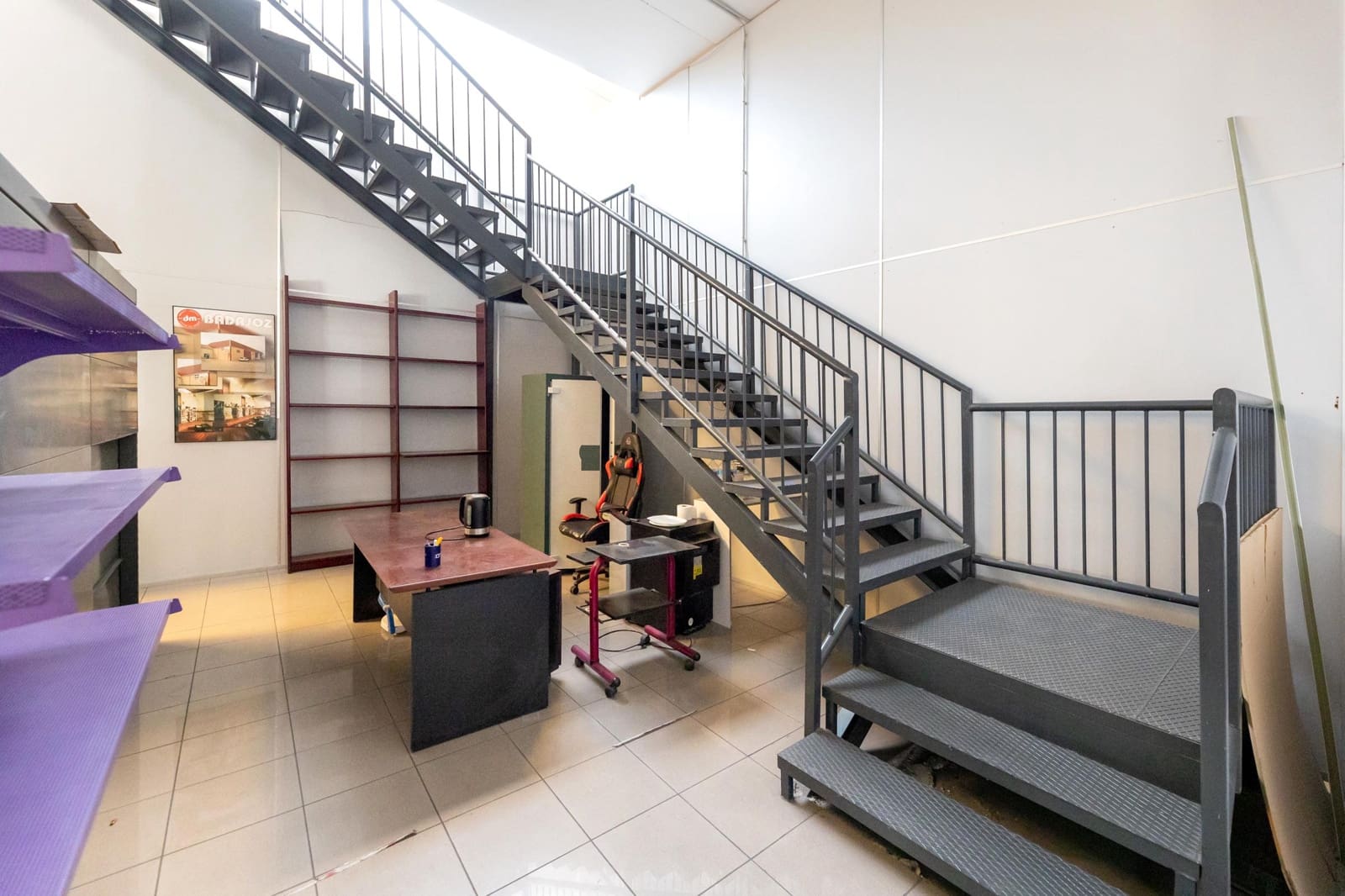 Yritys myytävänä paikassa Peligros - 440 000 € (Ref: 9388372)