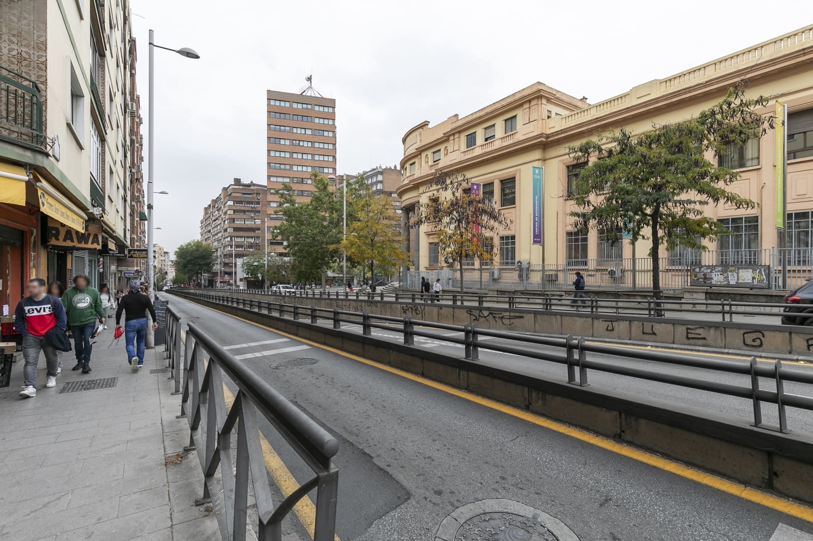 Garasje til salgs i Granada by - € 55 000 (Ref: 9398425)