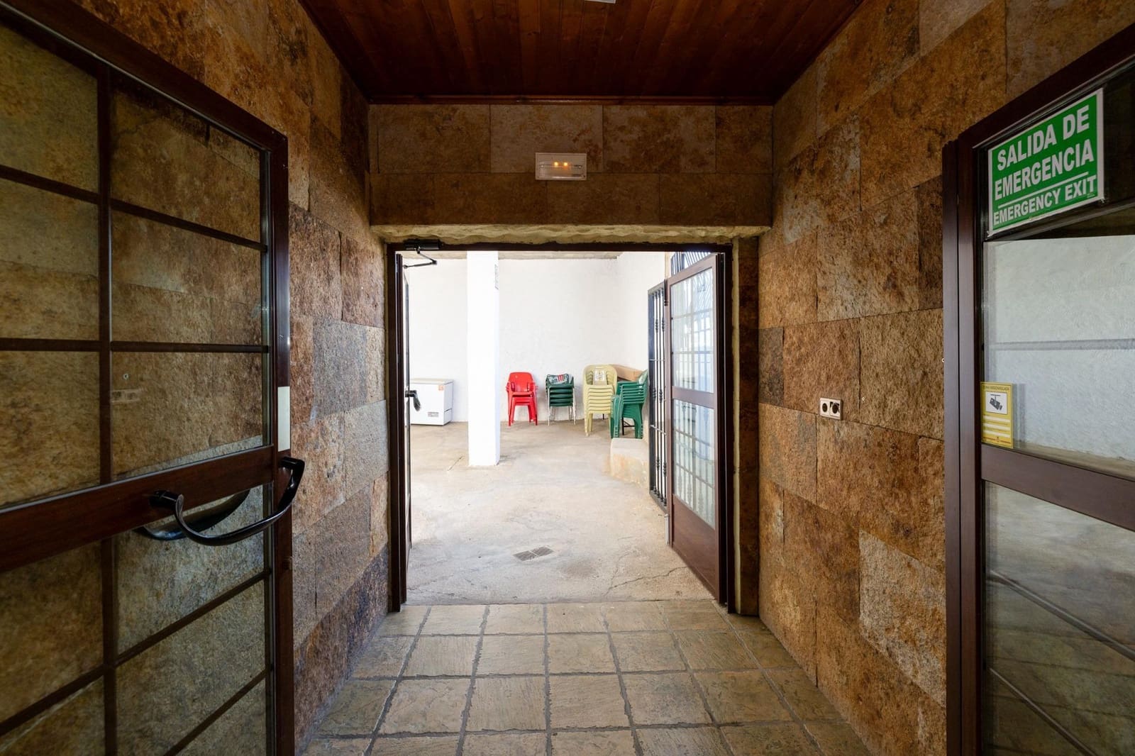 4 soveværelse Villa til salg i Hueneja - € 245.000 (Ref: 9404418)