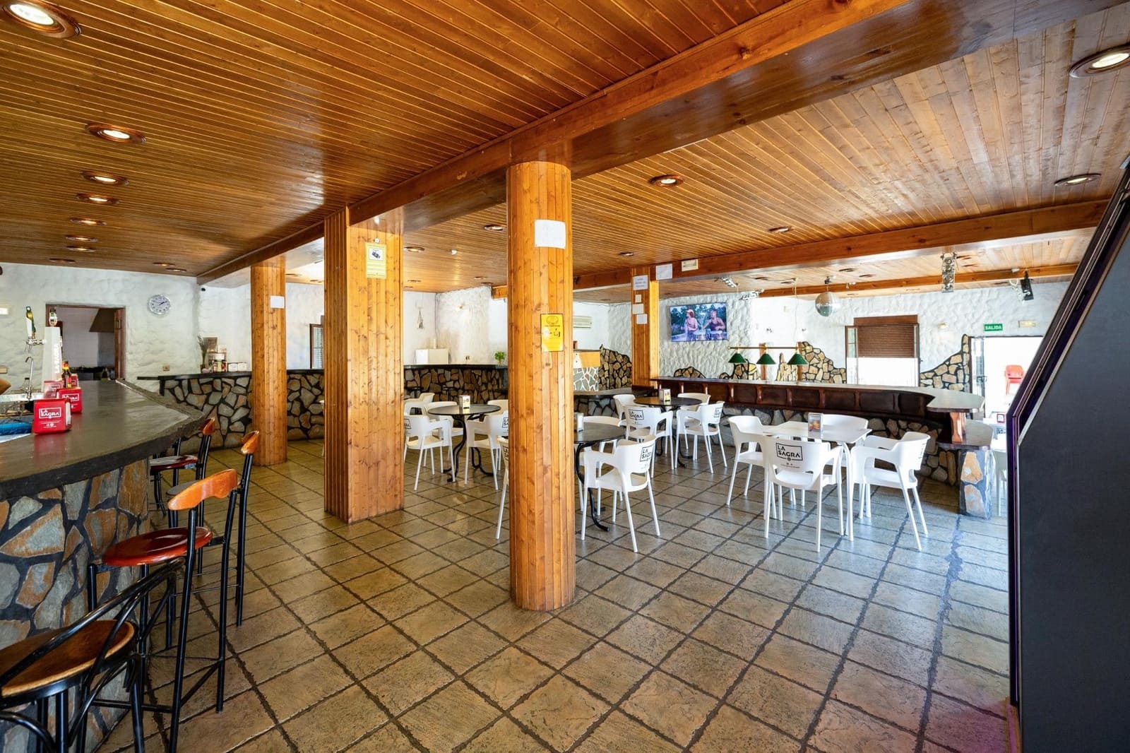 4 soveværelse Villa til salg i Hueneja - € 245.000 (Ref: 9404418)