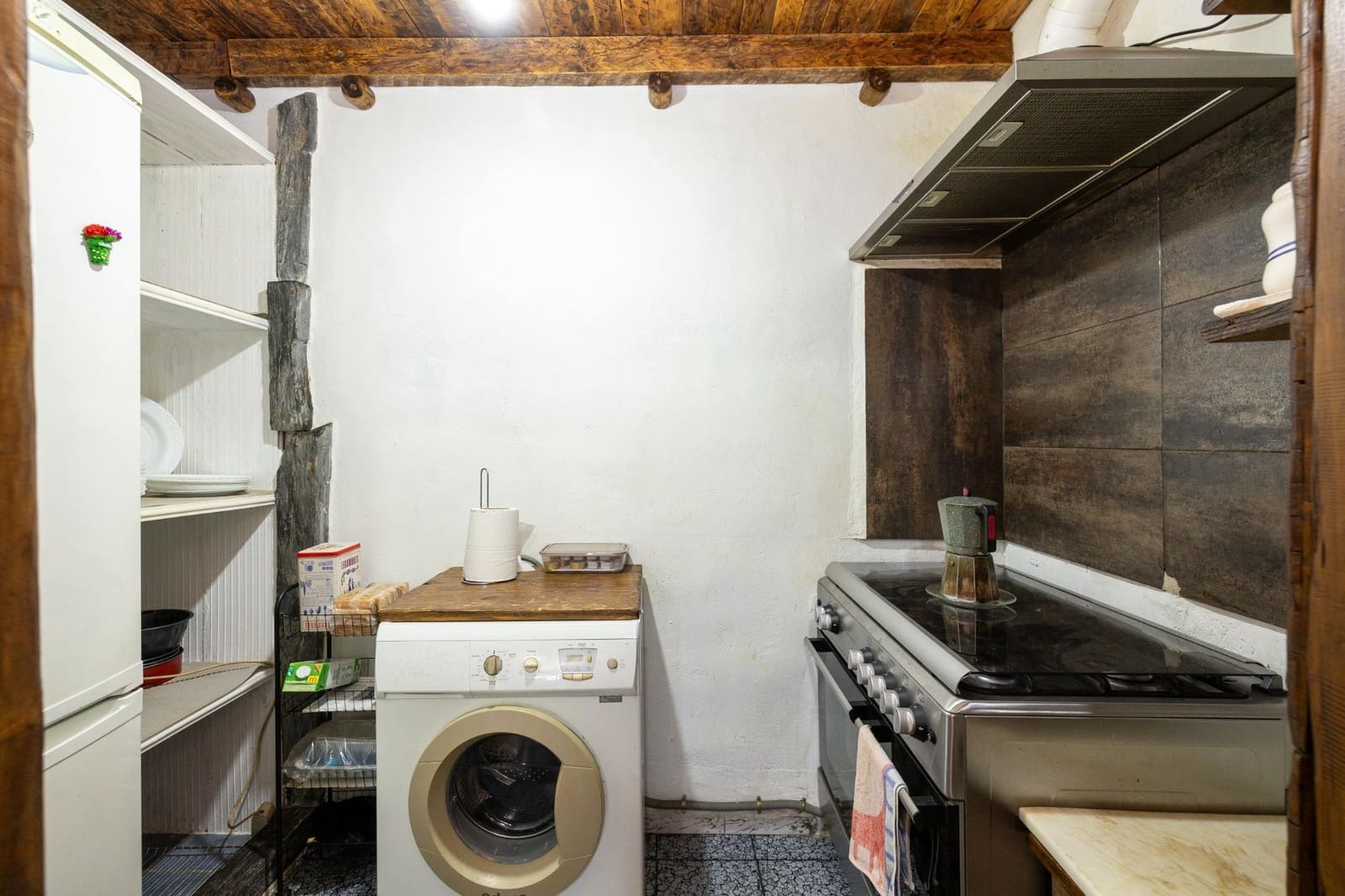 4 soveværelse Villa til salg i Hueneja - € 245.000 (Ref: 9404418)