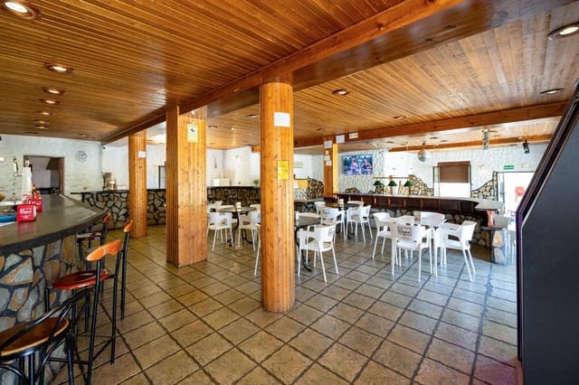 4 soveværelse Villa til salg i Huéneja - € 245.000 (Ref: 9404418)