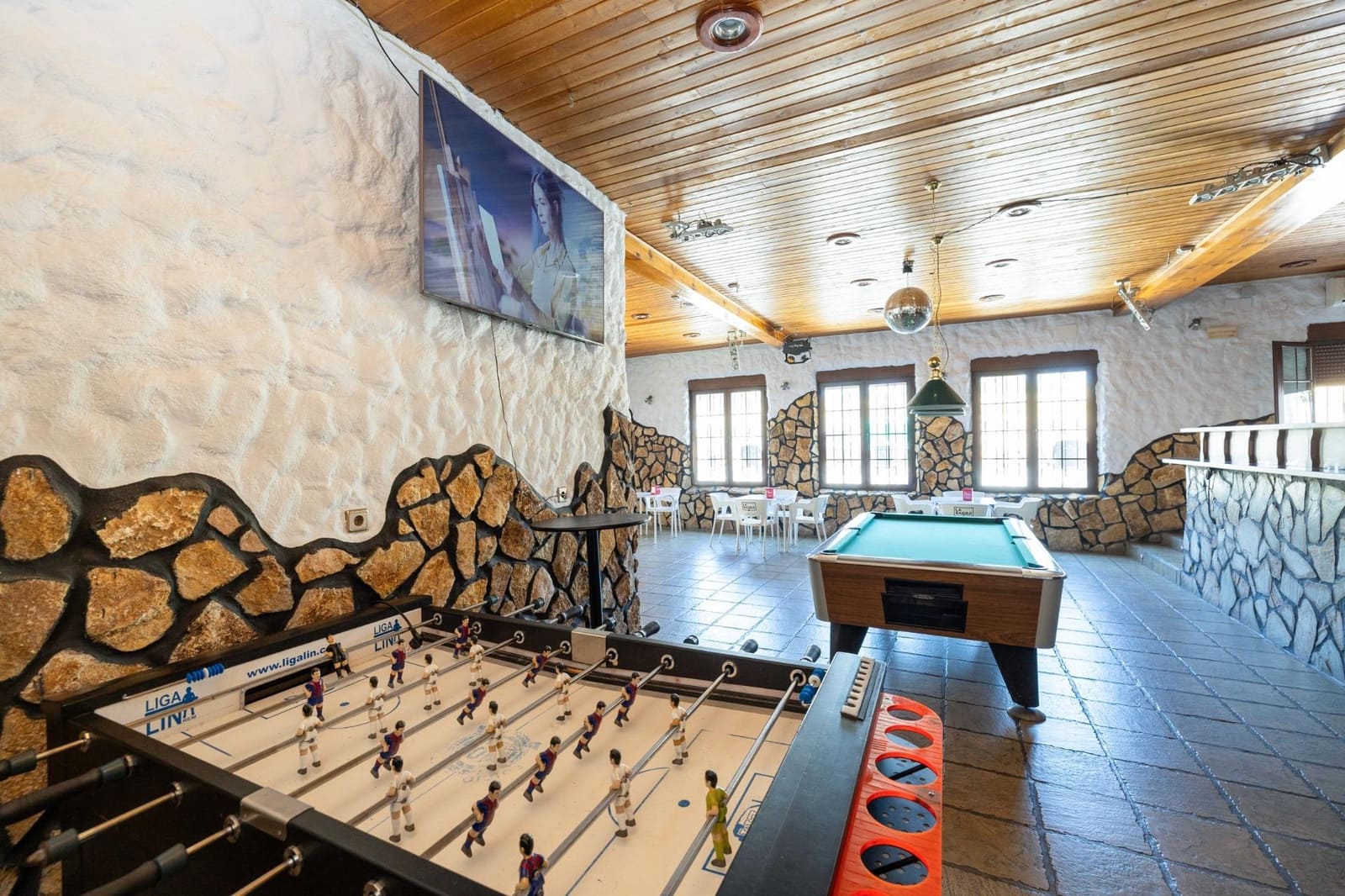 4 soveværelse Villa til salg i Hueneja - € 245.000 (Ref: 9404418)