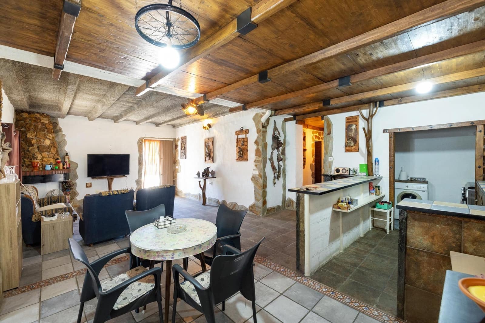 4 soveværelse Villa til salg i Hueneja - € 245.000 (Ref: 9404418)