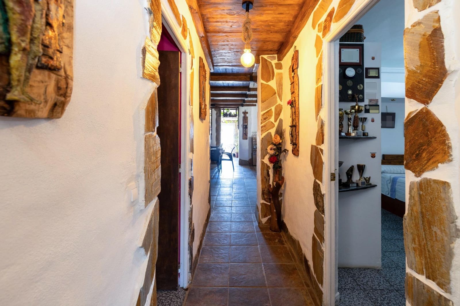 4 soveværelse Villa til salg i Hueneja - € 245.000 (Ref: 9404418)