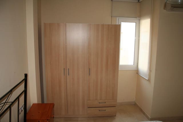 4 makuuhuone Rivitalo vuokrattavana paikassa Armilla mukana 
autotalli - 800 € (Ref: 9406639)