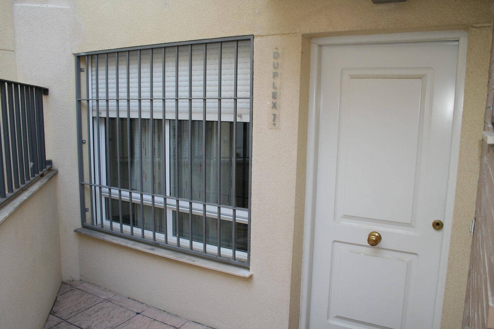 4 makuuhuone Rivitalo vuokrattavana paikassa Armilla mukana 
autotalli - 800 € (Ref: 9406639)