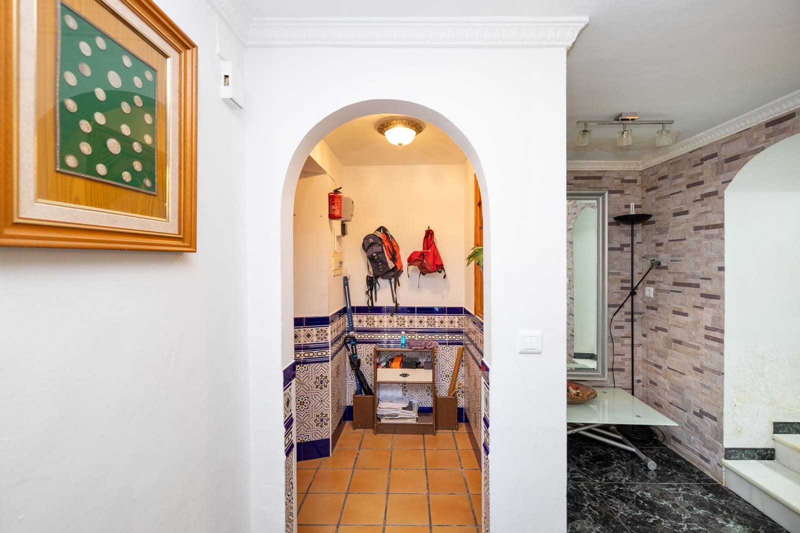 5 slaapkamer Rijtjeshuis te koop in Loja - € 91.000 (Ref: 9413999)