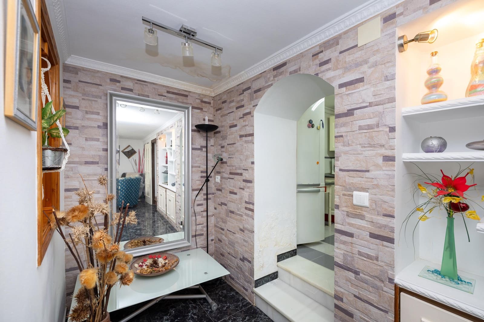 5 slaapkamer Rijtjeshuis te koop in Loja - € 91.000 (Ref: 9413999)