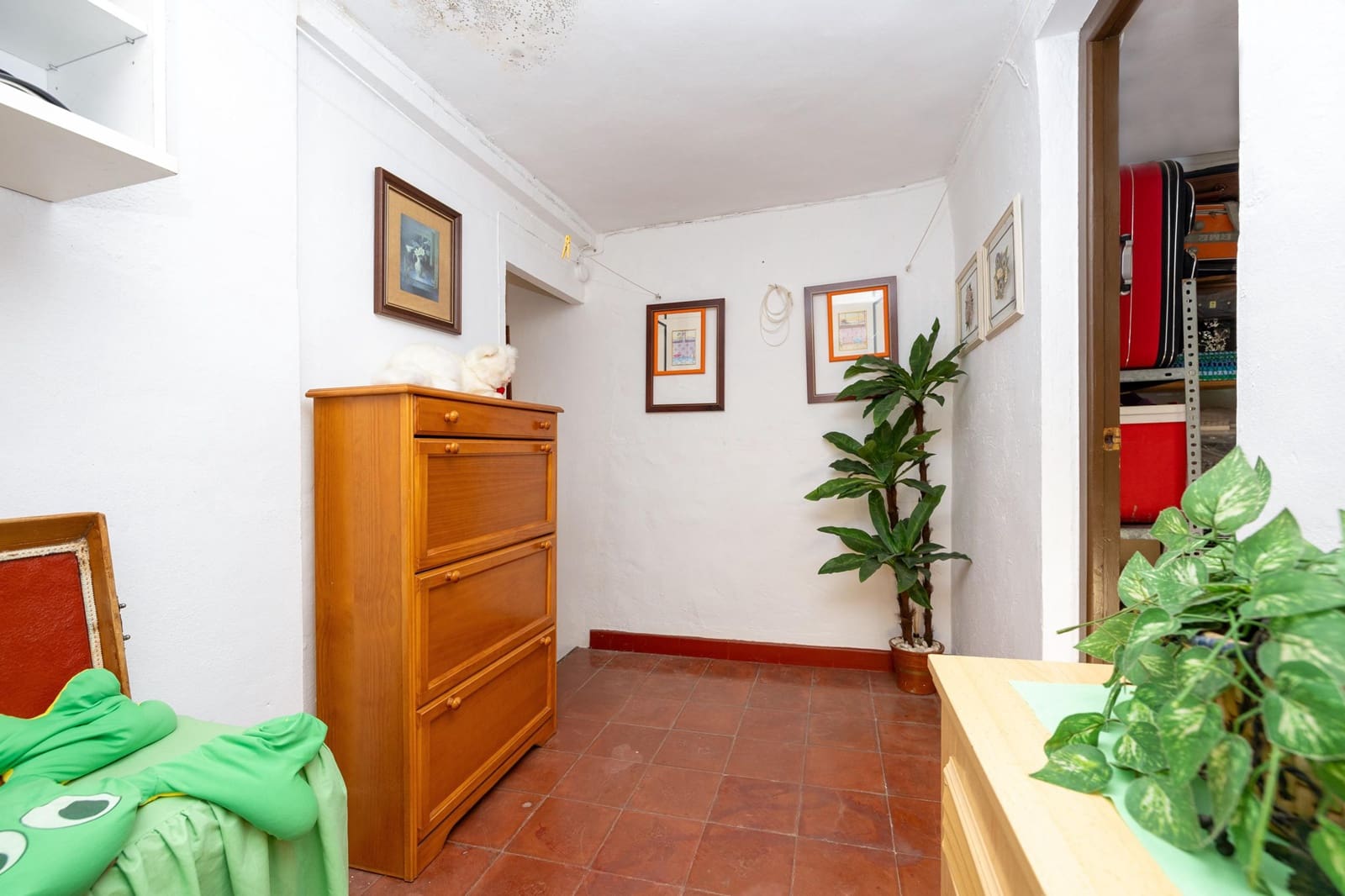 5 slaapkamer Rijtjeshuis te koop in Loja - € 91.000 (Ref: 9413999)