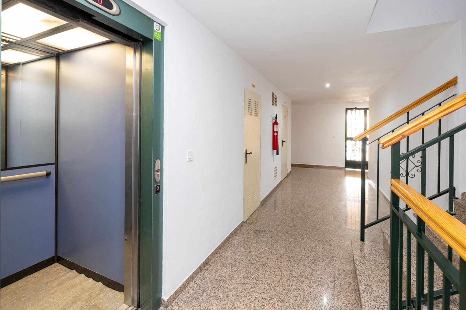 2 soveværelse Penthouse til salg i Las Gabias - € 165.000 (Ref: 9416060)