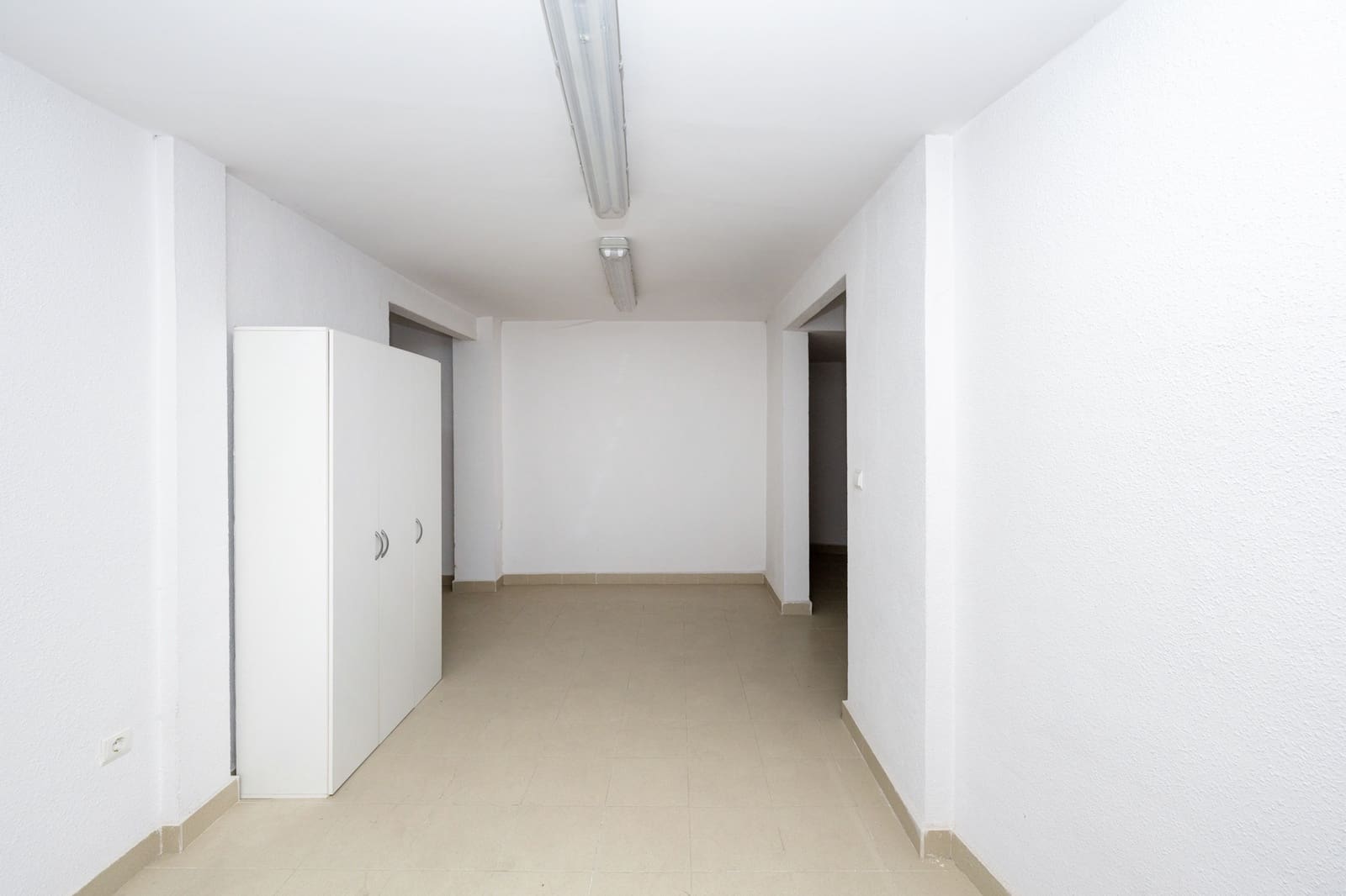 1 soverom Kontor til salgs i Armilla - € 59 000 (Ref: 9427455)